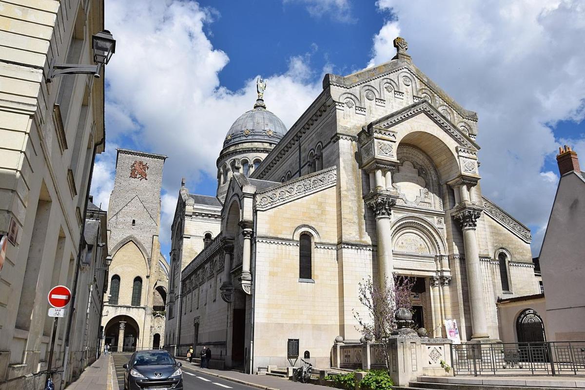 L'Historique / Basilique St Martin Lejlighed Tours Eksteriør billede